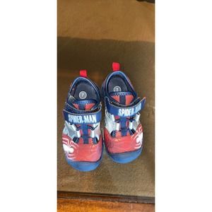 Boys Spiderman Shoes  Size 7